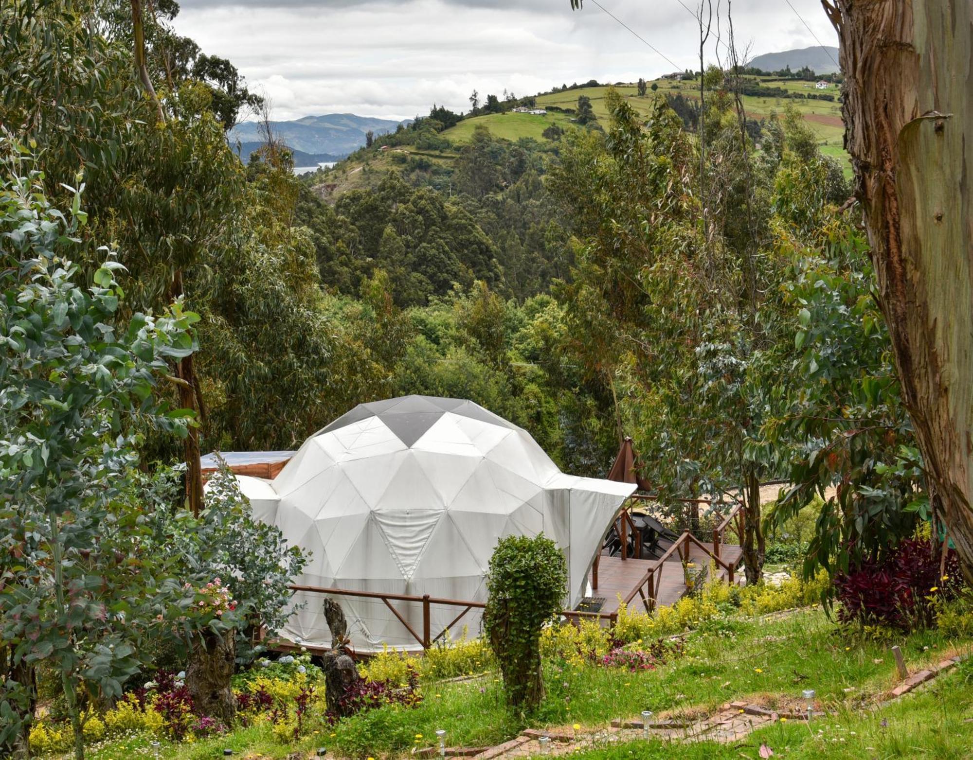 מלון גוואטביטה Golden Glamping מראה חיצוני תמונה